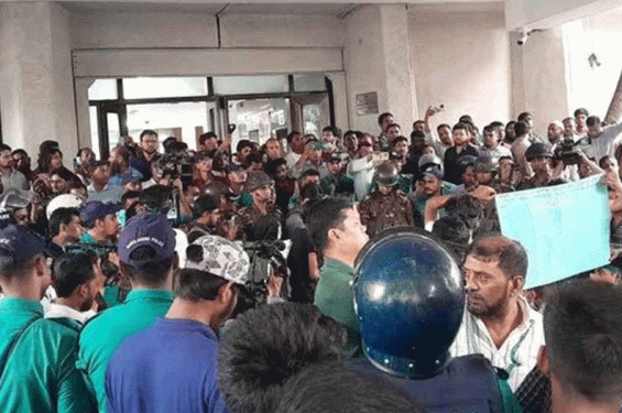 সচিবালয়ে আটক শিক্ষার্থীর ২৮ জনকে মুক্তি, ২৬ জনের বিরুদ্ধে মামলা