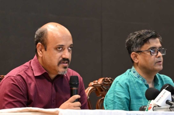 ভুল সংবাদ পরিবেশন করলে ব্যবস্থা : আজাদ মজুমদার