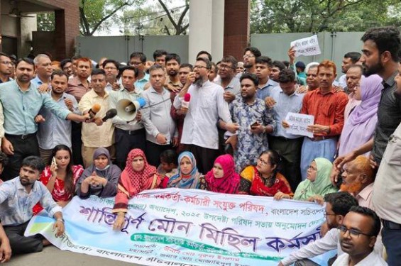 ফের আন্দোলনে যাচ্ছেন কর্মচারীরা, সোমবার সচিবালয়ে গণজমায়েত