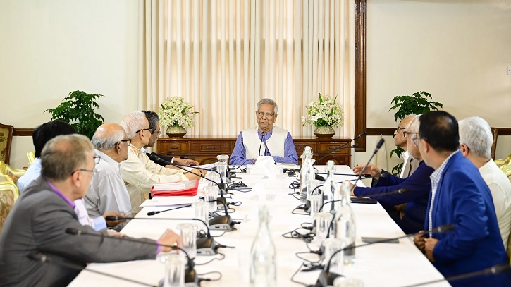 রাজনৈতিক দলের সঙ্গে পরবর্তী ধাপের আলোচনার কর্মপরিকল্পনা দ্রুত চূড়ান্ত করার নির্দেশ প্রধান উপদেষ্টার