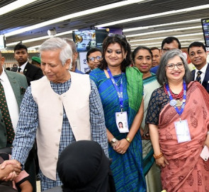 আজারবাইজানের উদ্দেশ্যে যাত্রা প্রধান উপদেষ্টার