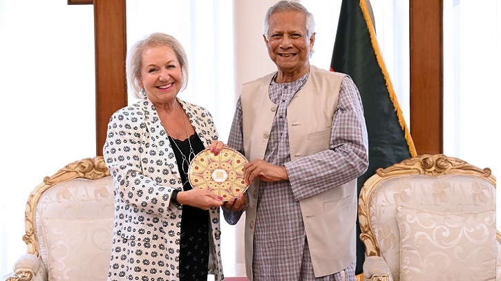স্বাস্থ্যখাতের উন্নয়নে যুক্তরাজ্যের সহায়তা চাইলেন প্রধান উপদেষ্টা