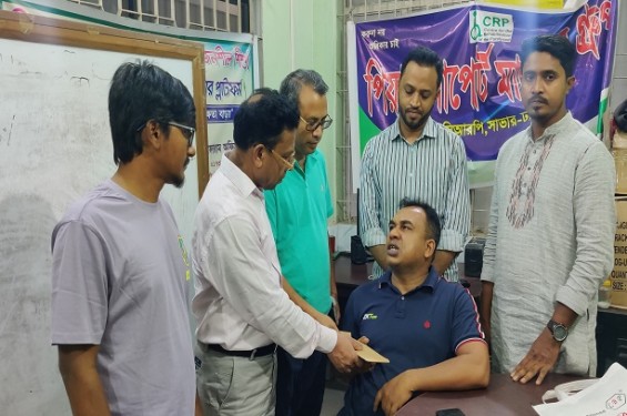 ছাত্রদল নেতাকে মেহেদী হাসানের চিকিৎসায় পাশে দাঁড়ালেন তারেক রহমান*