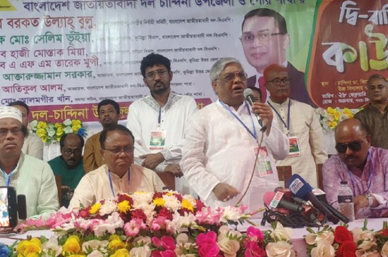 ‘মুক্তিযুদ্ধে শেখ হাসিনার পরিবার সম্মুখ যুদ্ধে অংশ নিয়েছে প্রমাণ পেলে, রাজনীতি ছেড়ে দিব’