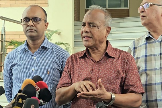 শুধু বাহক নয়, মাদকের সঙ্গে জড়িত গডফাদারদের ধরতে হবে