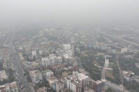 ঢাকার বাতাসের মান ঝূঁকিপূর্ণ, মাস্ক পরার পরামর্শ