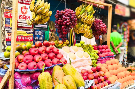 রমজানে ফলের দামে লাগামহীন ঊর্ধ্বগতি, বিপাকে সাধারণ মানুষ