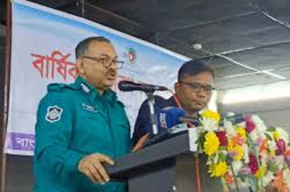 ছিনতাই প্রতিরোধে মোবাইল-মানিব্যাগ নিজ দায়িত্বে রাখার অনুরোধ ডিএমপির