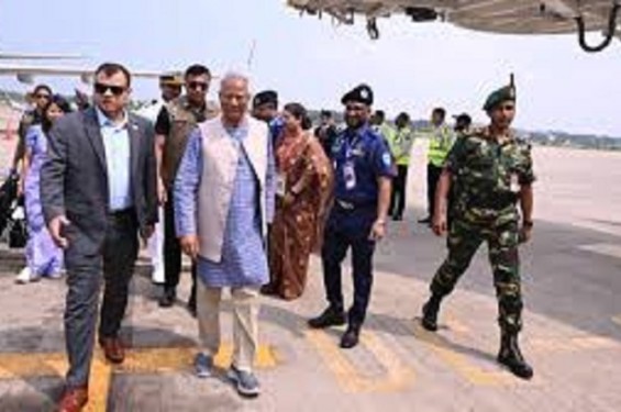 প্রধান উপদেষ্টা চট্টগ্রামে পৌঁছেছেন