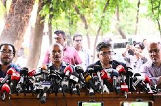 প্রধান উপদেষ্টার প্রতিশ্রুতি অনুযায়ী এ বছরের ডিসেম্বর থেকে আগামী বছরের জুনের মধ্যে জাতীয় নির্বাচন : আসিফ নজরুল