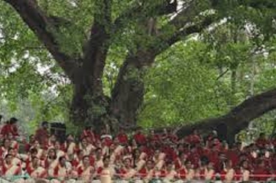 রমনা বটমূলে গানে গানে বর্ষবরণ, গাজায় নিহতদের স্মরণ