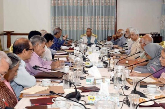 বন্যাকবলিত মানুষের পাশে দাঁড়াতে উপদেষ্টাদের নির্দেশ ড. ইউনূসের