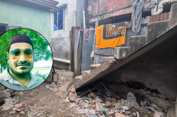 চার ফুট রাস্তা নিয়ে আ'লীগ নেতার বাঁধা, মানুষ চলাচলে প্রতিবন্ধকতা