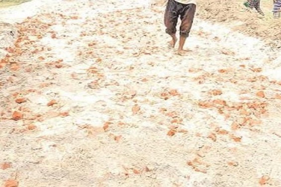 সড়ক সংস্কারে নয়ছয়