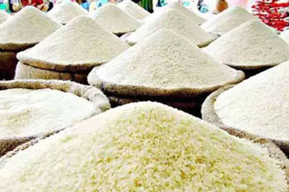 চালের বাজারে ফের সিন্ডিকেটের দখল, নাভিশ্বাস সাধারণ মানুষের