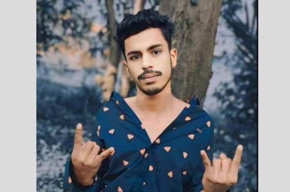 কুষ্টিয়ায় ফেসবুকে স্টাটাস দিয়ে যুবকের আত্মহত্যা