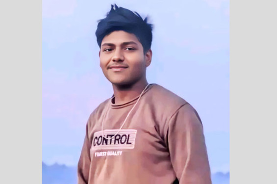 হোমনায় কিশোর গ্যাংয়ের ছুড়িকাঘাতে যুবক খুন