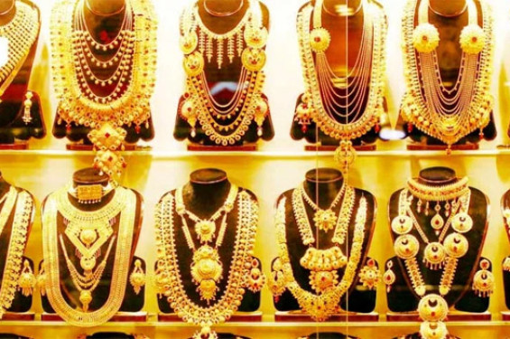 সোনার দাম ভরিতে কমলো ৪৩৭৪ টাকা