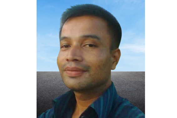 নোয়াখালীতে পিকআপ ভ্যানের চাপায় সিএনজি চালকের মৃত্যু
