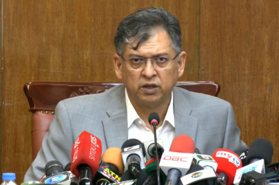 আমরা তো চাই শেখ হাসিনা বিচারের মুখোমুখি হোন: স্বরাষ্ট্রমন্ত্রী