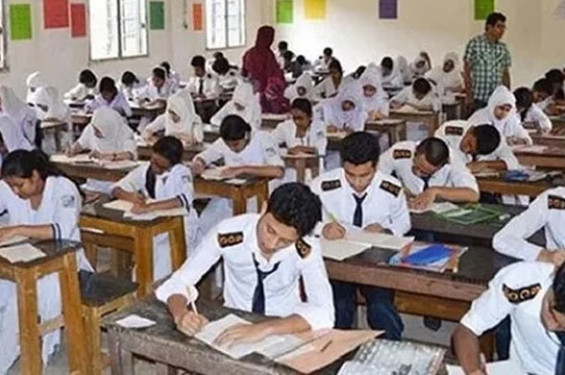 এইচএসসি পরীক্ষা অনির্দিষ্টকালের জন্য স্থগিত