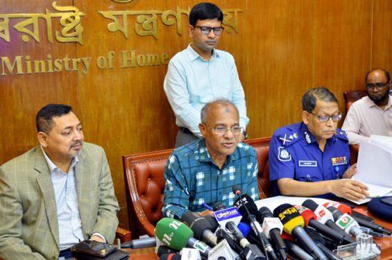 আওয়ামী লীগ-ছাত্রলীগ নয়, সরকার অপরাধীদের জামিনের বিরুদ্ধে
