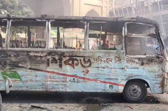 প্রতিদিন গড়ে ৭ যানবাহনে আগুন
