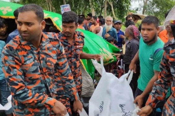 বাস-অটোরিকশা সংঘর্ষ, নিহত ৭