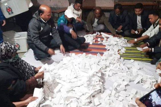 শেষ হলো ২ সিটির ভোটগ্রহণ, চলছে গণনা