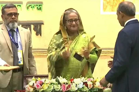 পাট খাতে অবদান রাখায় পুরস্কার পেলেন ১১ ব্যক্তি ও প্রতিষ্ঠান