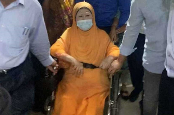 খালেদা জিয়াকে বিদেশ নিতে ফের স্বরাষ্ট্র মন্ত্রণালয়ে আবেদন