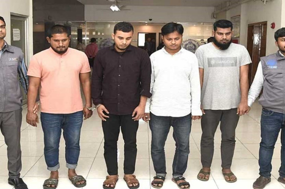 হুন্ডির মাধ্যমে তিন মাসে ৪০০ কোটি টাকা পাচার, গ্রেপ্তার ৫