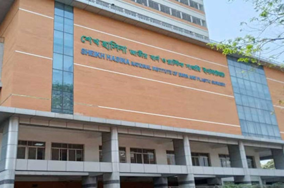 মিরপুরে সিলিন্ডার বিস্ফোরণে এক পরিবারের ৬ জন দগ্ধ