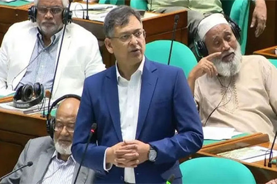 কথা বলতে না দিলে কিসের গণতন্ত্র: সংসদে স্বরাষ্ট্রমন্ত্রী