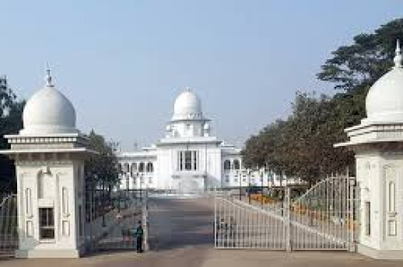 ফুটপাতে হকারদের জায়গা বরাদ্দ কেন অবৈধ নয়: হাইকোর্ট