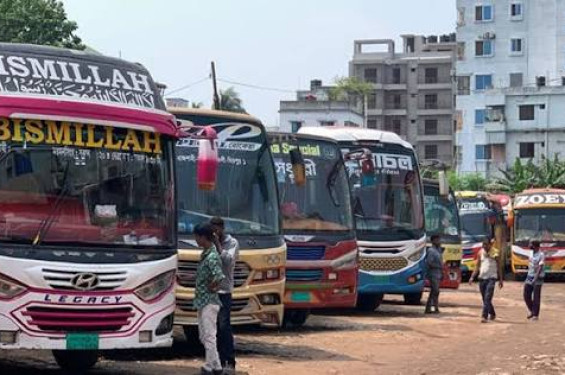 রাজশাহীর সঙ্গে সারা দেশের বাস চলাচল বন্ধ