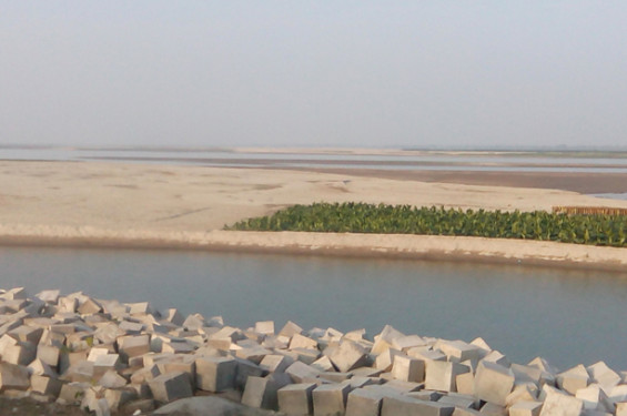 জলঢাকার ১০ টি নদী দখল ও নাব্যতা হারিয়ে পরিনত হয়েছে মরা খালে