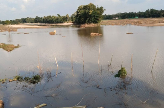 ফেনী জেলায় মুহুরী, কহুয়া ও সিলোনীয়া বন্যা নিয়ন্ত্রণ বাঁধ মেরামতের কাজ ধীরগতি