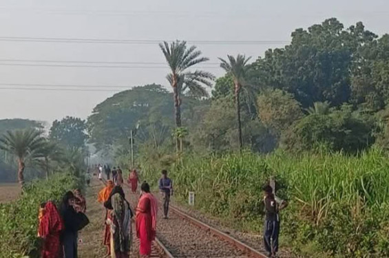কালীগঞ্জে ট্রেনে কাটা পড়ে যুবক নিহত