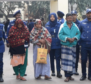 নওগাঁয় স্বর্ণচোর চক্রের তিন সদস্য গ্রেপ্তার