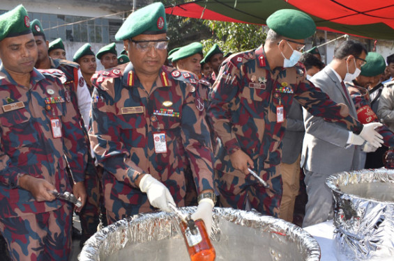 সাতক্ষীরার জব্দ হওয়া বিপুল পরিমান মাদকদ্রব্য ধ্বংস