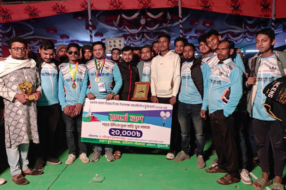 বিজয় দিবস ব্যাডমিন্টন টুর্নামেন্টে বাউফল প্রেসক্লাব চ্যাম্পিয়ন