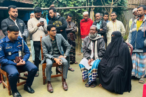 শহীদ ওসমানের পরিবারকে প্রশাসনের পক্ষ থেকে সহায়তা