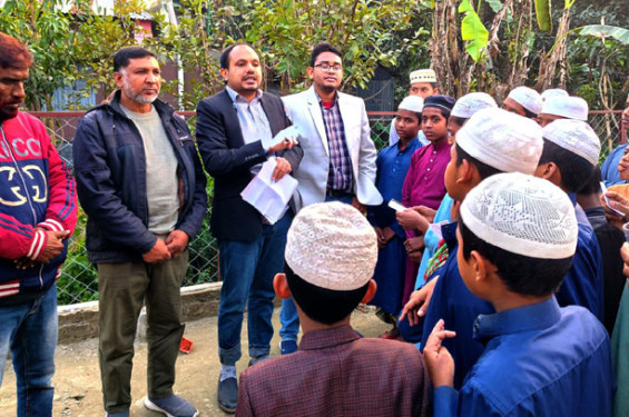 ৩১ দফা বাস্তবায়নে সাধারণ মানুষের দ্বারে সেচ্ছাসেবক দলের নেতা আহসান হাবিব আকাশ