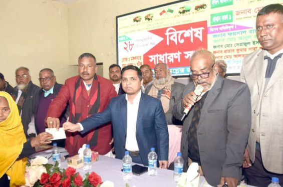 দিনাজপুর জেলা ট্রাক ট্যাংকলরি কাভার্ডভ্যান ও ট্রাক্টর শ্রমিক ইউনিয়নের বিশেষ সাধারণ সভা অনুষ্ঠিত