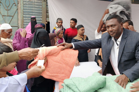 রায়পুর পৌর বিএনপির উদ্যোগে শীতবস্ত্র বিতরণ