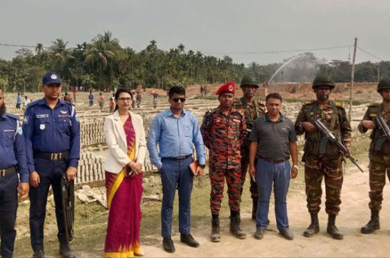 লক্ষ্মীপুরে অবৈধ দুই ইটভাটার ৩ লাখ টাকা জরিমানা