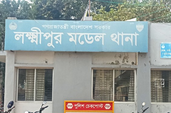 গলায় অস্ত্র ঠেকিয়ে প্রবাসীর স্ত্রীকে ধর্ষণ চেষ্টায় যুবক গ্রেপ্তার
