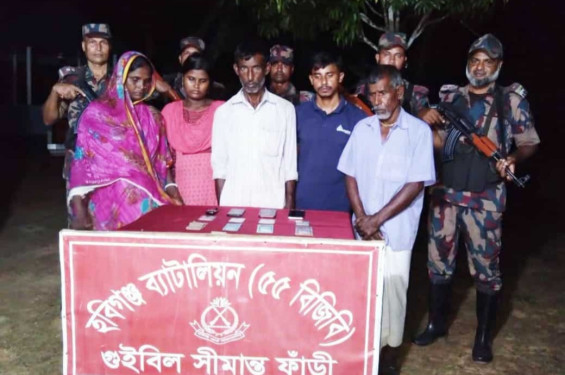 সীমান্ত দিয়ে অবৈধভাবে ভারতে প্রবেশের সময় ৫ বাংলাদেশি আটক