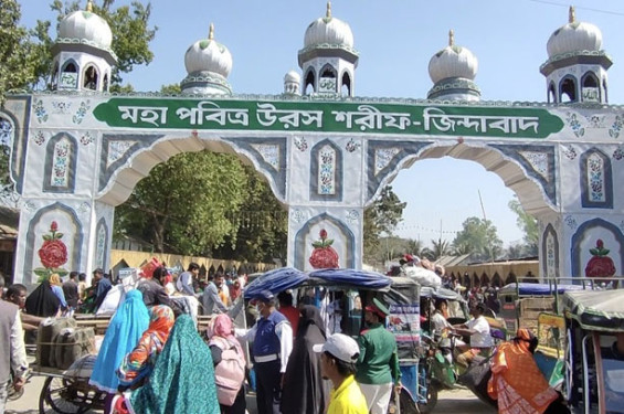 ফরিদপুরের বিশ্ব জাকের মঞ্জিলে চার দিনের উরস শুরু